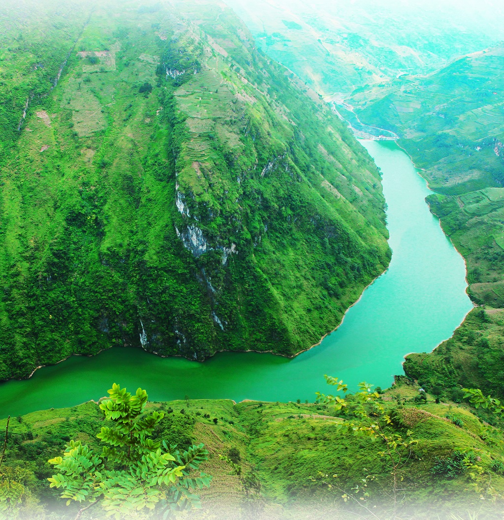 Khám Phá Hà Giang - Quản Bạ - Lũng Cú - Nho Quế - Đồng Văn - Mã Pì Lèng: Điểm Đến Tuyệt Vời Nên Đến